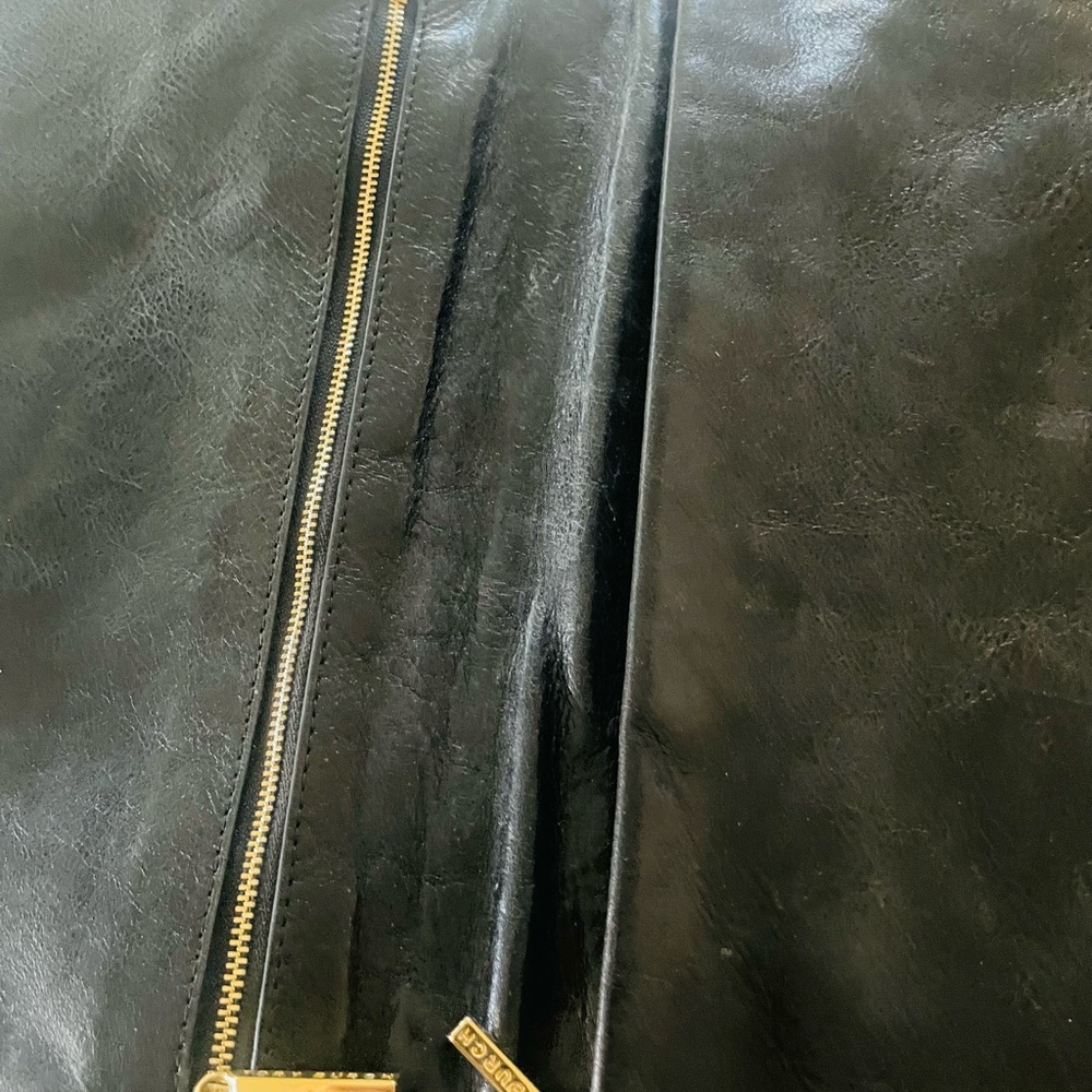 Tory Burch Black and Gold Leather Wristlet - Picture 6 of 8